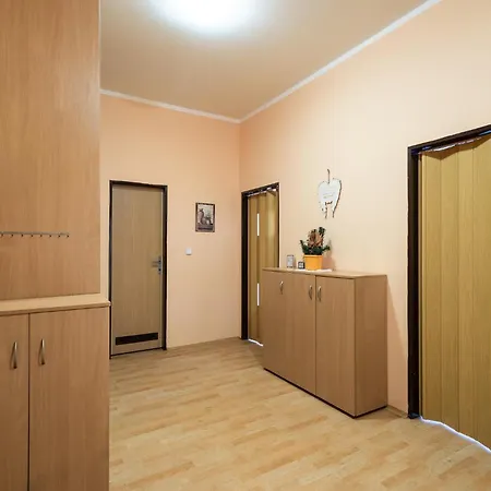 アパート Apartman Prubezna 606 *